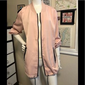 NWT Zenergy “ Chicos” blush peach w/ black trim.